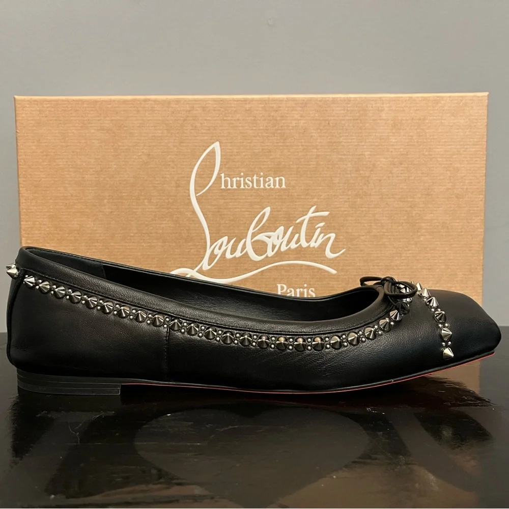 BNIB Christian Louboutin Mamadrague Spiked Black Leather Ballet Flats, size 39 - Picture 3 of 16